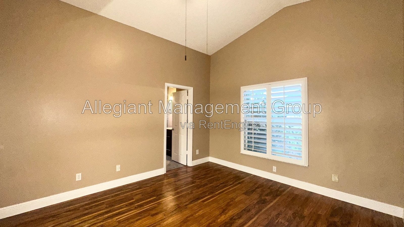 Available Now – 3BR/2BA Home with 2-Car Garage in Orlando property image