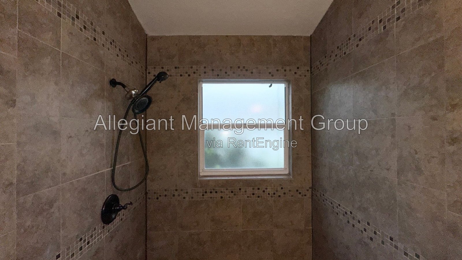 Available Now – 3BR/2BA Home with 2-Car Garage in Orlando property image