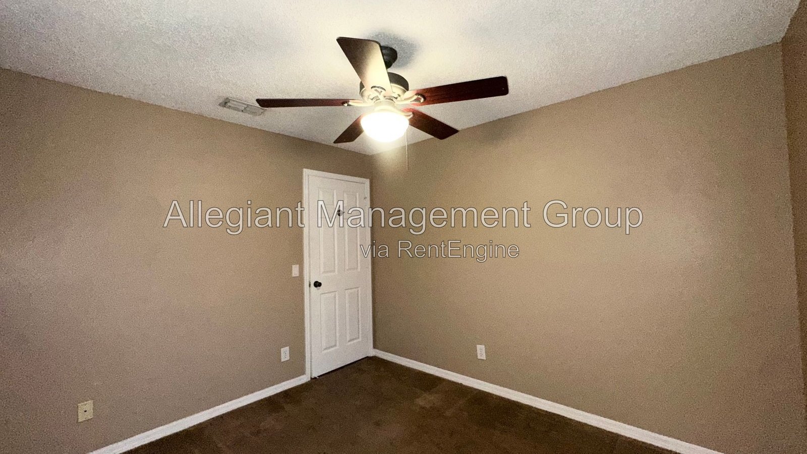Available Now – 3BR/2BA Home with 2-Car Garage in Orlando property image