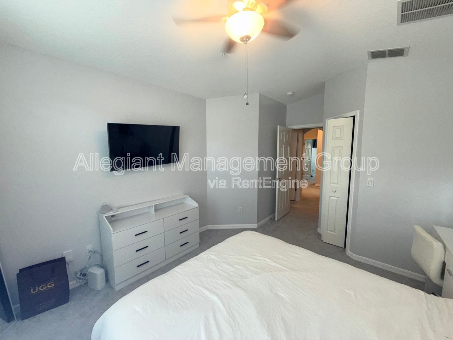 3-Bedroom Townhome in Arborview Park – Pond View & Prime Location! property image