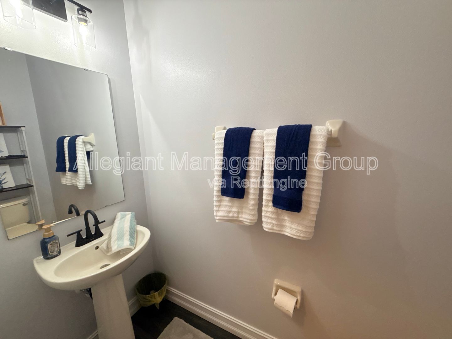 3-Bedroom Townhome in Arborview Park – Pond View & Prime Location! property image