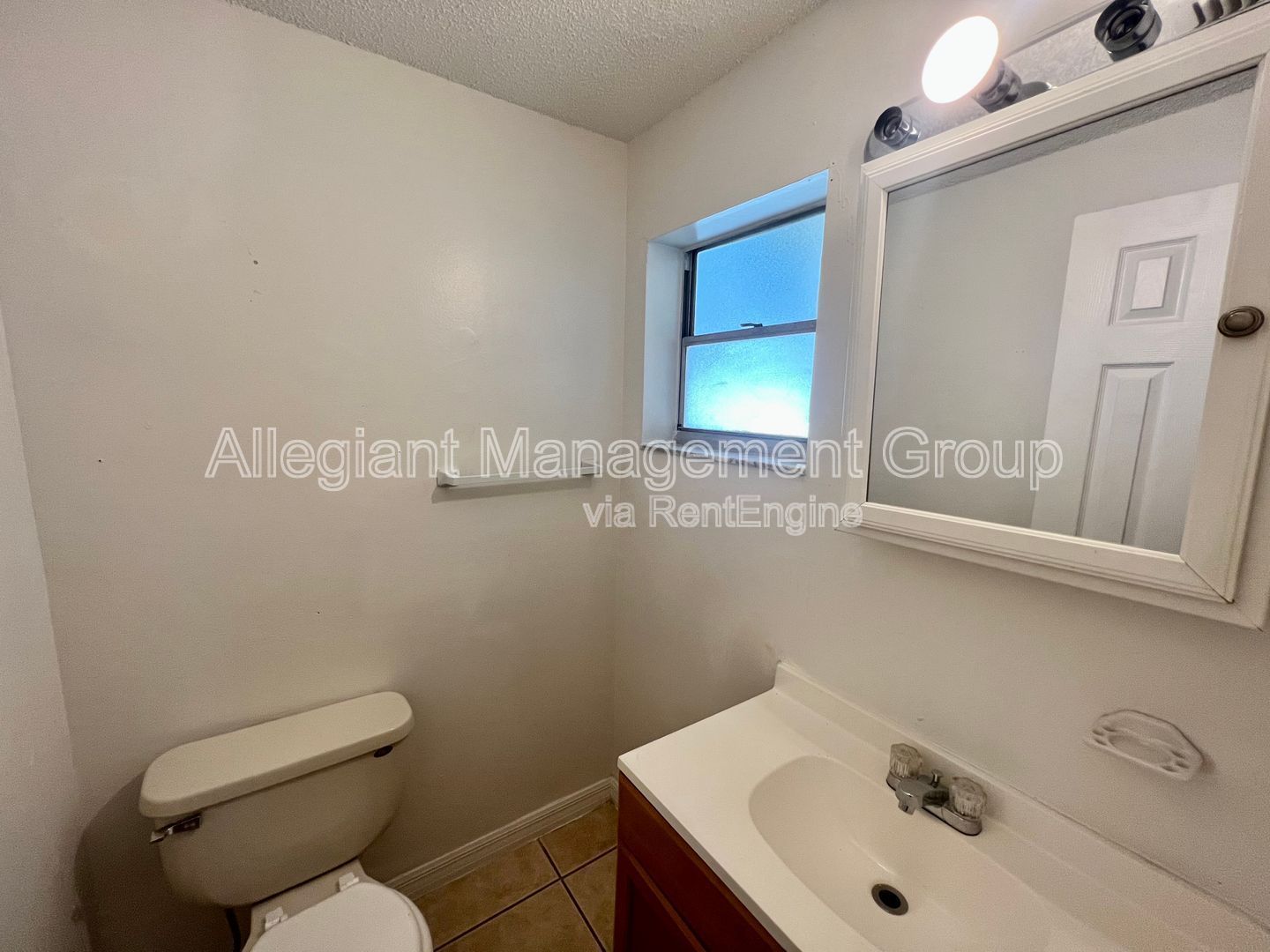 **Half-Month Off Move-In Special** 2 Bedroom Duplex w/ 1 Car Garage in Poinciana For Rent! *Utility Allotment Included** property image